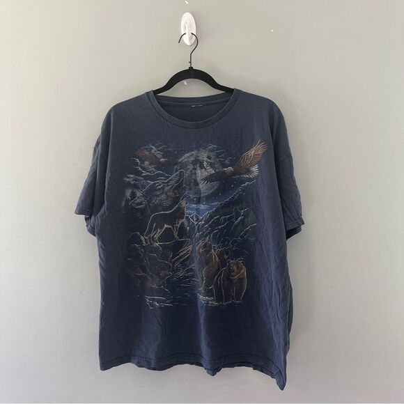 Vintage Other - Vintage Graphic T-shirt Nature Scene Wolves Bears Eagles Full Moon Navy Blue
